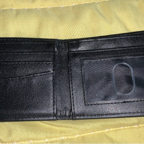 Wallets - Picture 6 of 6